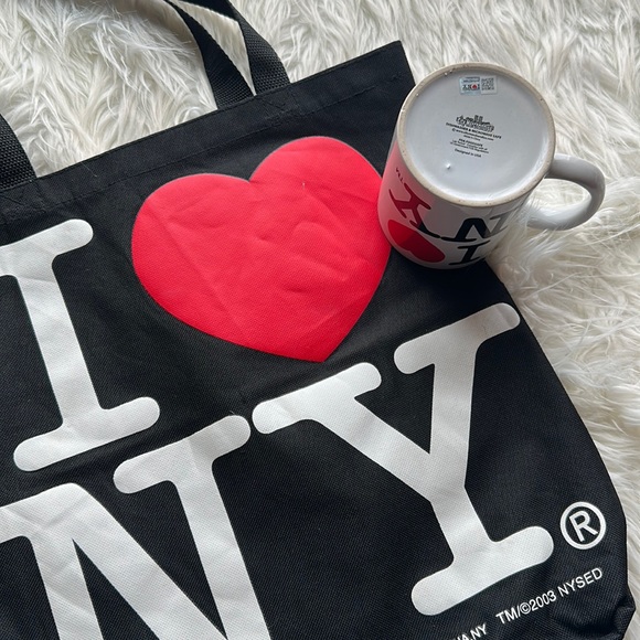 I Love NY bag and mug - Picture 3 of 4